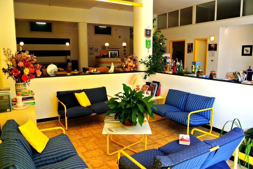 Residence Orchidea Pietra Ligure Ngoại thất bức ảnh