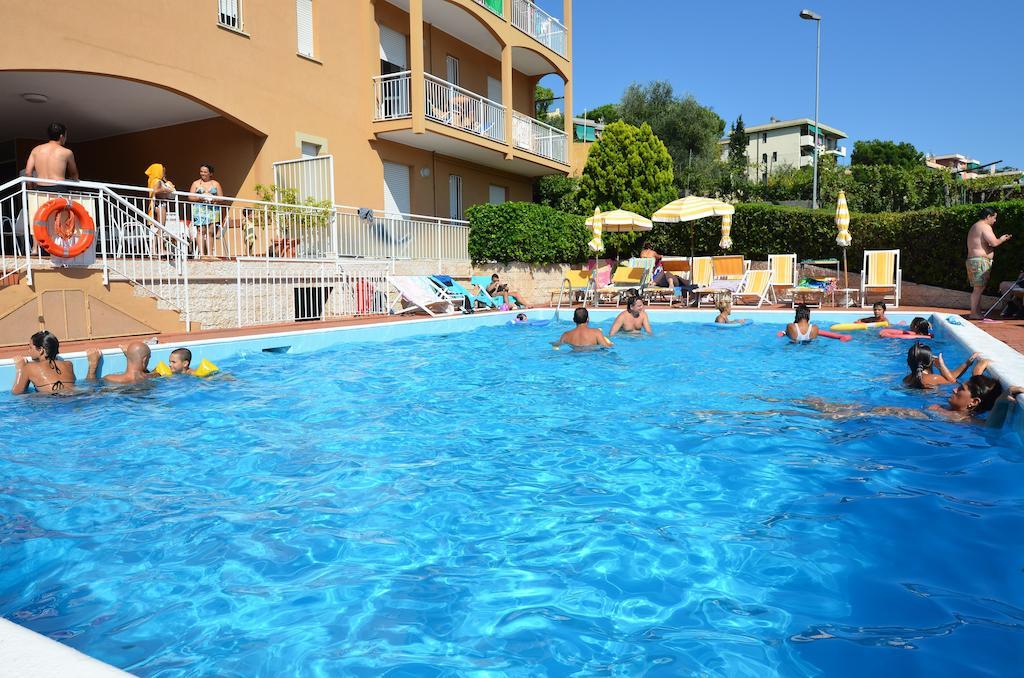 Residence Orchidea Pietra Ligure Ngoại thất bức ảnh